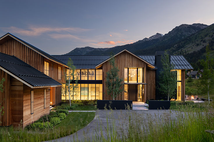 Showcase Home : Mountain Panorama